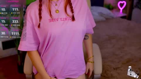 Snapshot of redshinee chatting on 09-27-25, 06:07 Mati online show from 09-27-25, 06:07