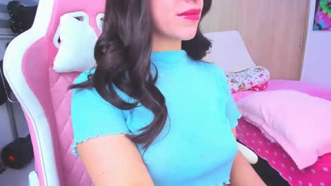 Snapshot of redski77 chatting on 02-10-25, 06:20 redski77 online show from 02-10-25, 06:20