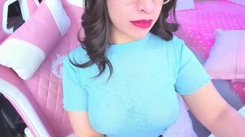 Snapshot of redski77 chatting on 12-18-25, 06:41 redski77 online show from 12-18-25, 06:41