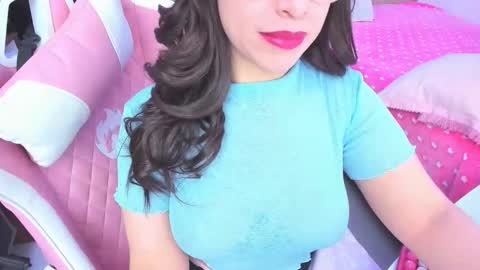 Snapshot of redski77 chatting on 12-20-25, 07:04 redski77 online show from 12-20-25, 07:04