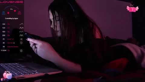 Red online show from 12-19-25, 11:34