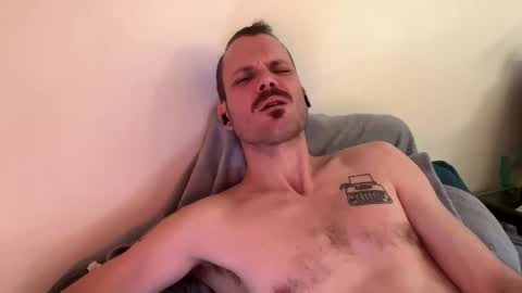 Snapshot of reed_thomas chatting on 01-14-25, 04:47 Reed Thomas online show from 01-14-25, 04:47