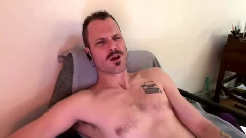 Snapshot of reed_thomas chatting on 01-17-25, 01:47 Reed Thomas online show from 01-17-25, 01:47