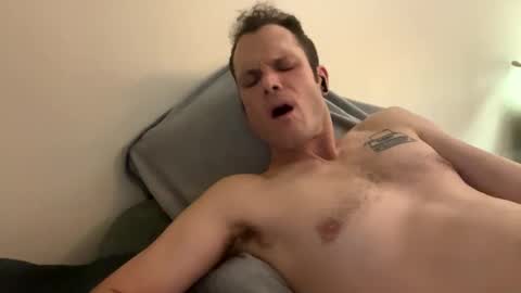 Snapshot of reed_thomas chatting on 12-03-25, 06:32 Reed Thomas online show from 12-03-25, 06:32