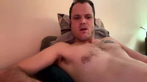 Snapshot of reed_thomas chatting on 12-05-25, 07:06 Reed Thomas online show from 12-05-25, 07:06