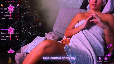 reggieMeow online show from 01-09-25, 05:02