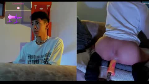 Snapshot of regiina_doll chatting on 12-21-25, 02:08 regiina_doll online show from 12-21-25, 02:08