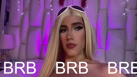 Snapshot of regiina_doll chatting on 01-07-26, 11:29 regiina_doll online show from 01-07-26, 11:29