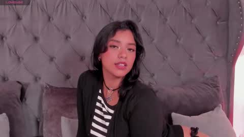 Snapshot of regina_noctixx chatting on 09-09-25, 05:29 Regina online show from 09-09-25, 05:29