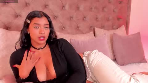 Snapshot of regina_noctixx chatting on 11-09-25, 05:06 Regina online show from 11-09-25, 05:06