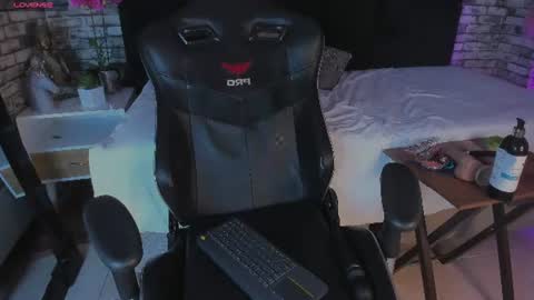   online show from 07-07-26, 06:47