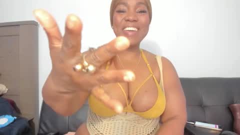 Snapshot of reginabanx chatting on 02-20-26, 11:49 reginabanx online show from 02-20-26, 11:49