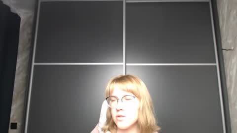 Regina online show from 02-10-25, 09:58