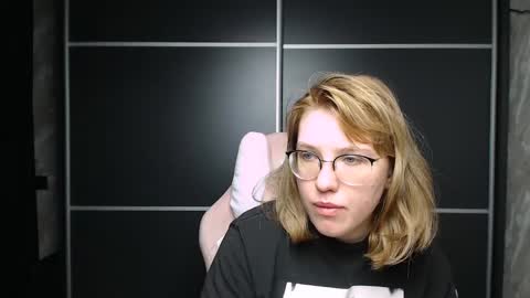 Regina online show from 02-11-25, 04:01