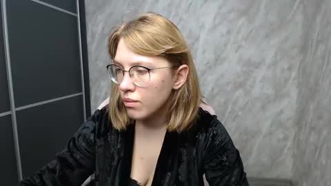 Regina online show from 02-28-25, 02:42