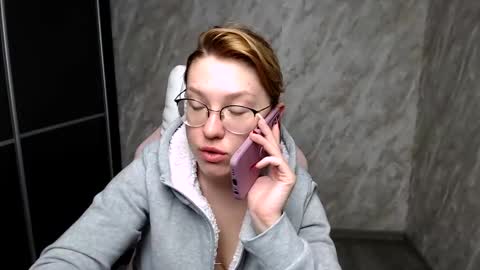 Regina online show from 03-11-25, 04:43