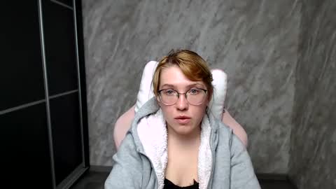 Regina online show from 03-12-25, 01:40