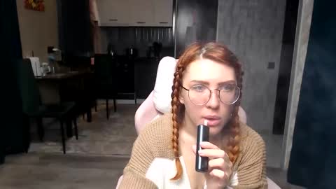 Regina online show from 04-12-26, 03:00