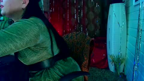 Karina online show from 12-20-24, 01:47