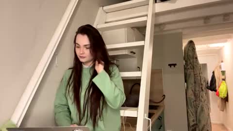 Snapshot of reilbelll chatting on 01-07-26, 02:41 Bell online show from 01-07-26, 02:41