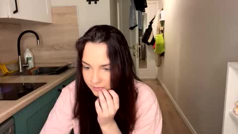 Snapshot of reilbelll chatting on 01-15-26, 02:43 Bell online show from 01-15-26, 02:43