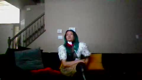 Snapshot of reineweathers chatting on 12-04-25, 04:16 Reinee online show from 12-04-25, 04:16