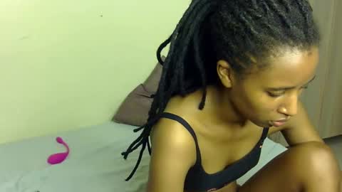 Snapshot of rellings_maya chatting on 01-24-25, 10:08 rellings-maya online show from 01-24-25, 10:08