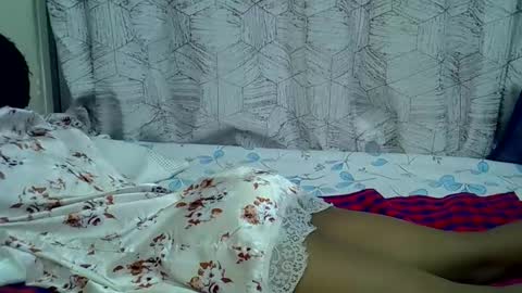 Snapshot of rellings_maya chatting on 10-16-25, 08:10 rellings-maya online show from 10-16-25, 08:10