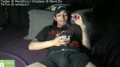 Snapshot of remi_d33 chatting on 10-26-25, 07:36 Remi D online show from 10-26-25, 07:36