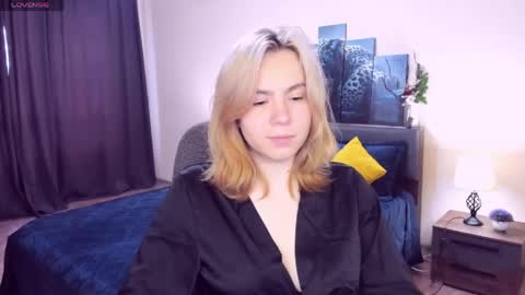 RemiPeach online show from 05-29-26, 03:43