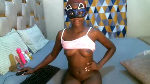 remmyqueen online show from 06-13-26, 07:12