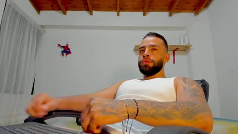 Rmy Steen online show from 05-19-26, 01:33
