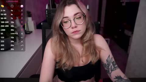 Snapshot of remywild chatting on 10-30-25, 07:36 RemyWild online show from 10-30-25, 07:36