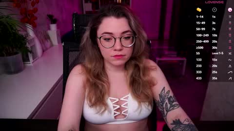 Snapshot of remywild chatting on 02-14-26, 06:26 RemyWild online show from 02-14-26, 06:26