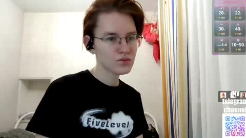 Snapshot of renaeblaski chatting on 02-04-26, 05:30 Claire online show from 02-04-26, 05:30