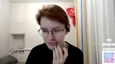 Snapshot of renaeblaski chatting on 02-08-26, 05:49 Claire online show from 02-08-26, 05:49