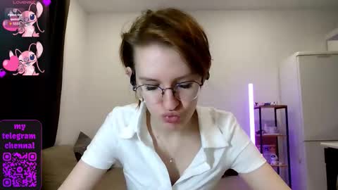 Snapshot of renaeblaski chatting on 03-01-26, 05:37 Claire online show from 03-01-26, 05:37