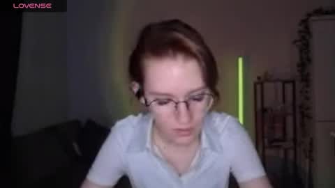 Claire online show from 04-22-26, 06:20