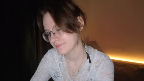 Claire online show from 05-25-26, 05:19