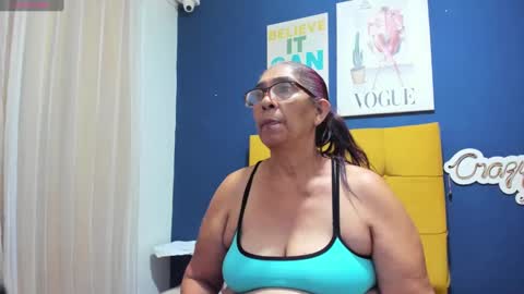 renata_milf_ online show from 03-03-25, 11:44