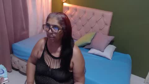 renata_milf_ online show from 09-20-25, 11:55