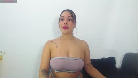 renatabrownn28 online show from 05-08-26, 08:41