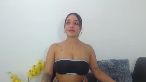 renatabrownn28 online show from 06-02-26, 05:53