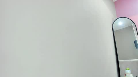 Snapshot of renataruiz_rr chatting on 01-24-25, 06:14 online show from 01-24-25, 06:14