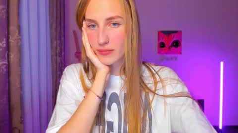 Rina online show from 10-15-25, 03:12