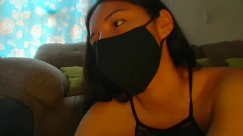 Snapshot of reni_tendress chatting on 09-09-25, 04:17 reni_tendress online show from 09-09-25, 04:17