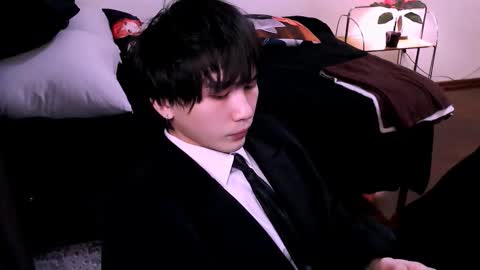 Snapshot of rennuts chatting on 11-21-25, 02:27 rennuts online show from 11-21-25, 02:27