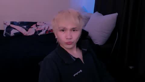 Snapshot of rennuts chatting on 03-03-26, 05:13 rennuts online show from 03-03-26, 05:13