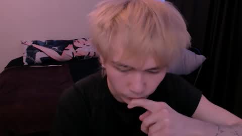 Snapshot of rennuts chatting on 03-14-26, 06:52 rennuts online show from 03-14-26, 06:52