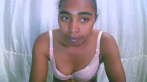 Snapshot of rephaleta chatting on 11-05-25, 06:24 Rephaleta online show from 11-05-25, 06:24